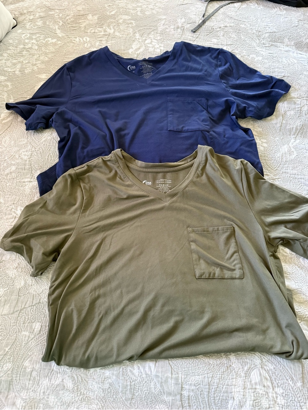 Zyia Go-To V Neck Pocket Tee in Navy and Olive bundle